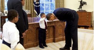 جنجالی ترین عکس اوباما در کاخ سفید